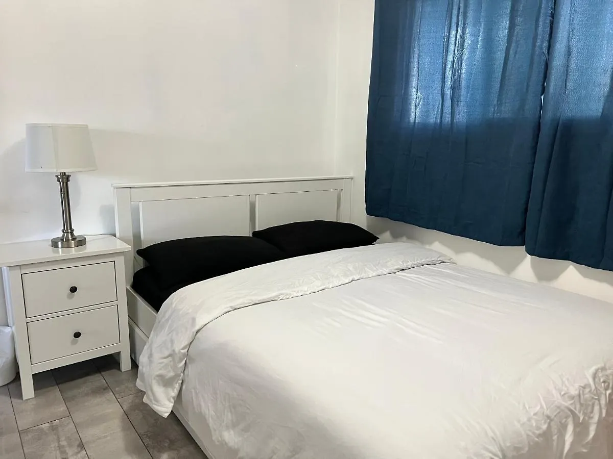 Homestay szállás Room In Edmonton*Wifi*Netflix*Tv*Parking
